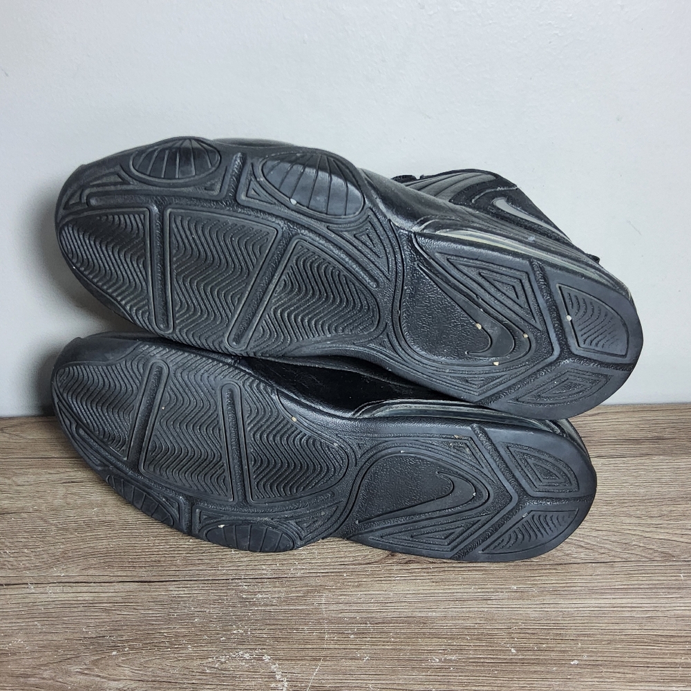 Nike Men's Air Max Wavy 'Triple Black'  Size 9.5 - Picture 9 of 10
